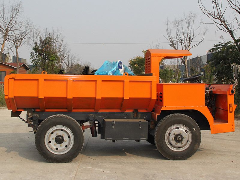 CSQ-4T電動(dòng)礦用運(yùn)輸車(chē)