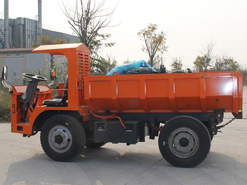 CSQ-4T電動(dòng)礦用運(yùn)輸車(chē)